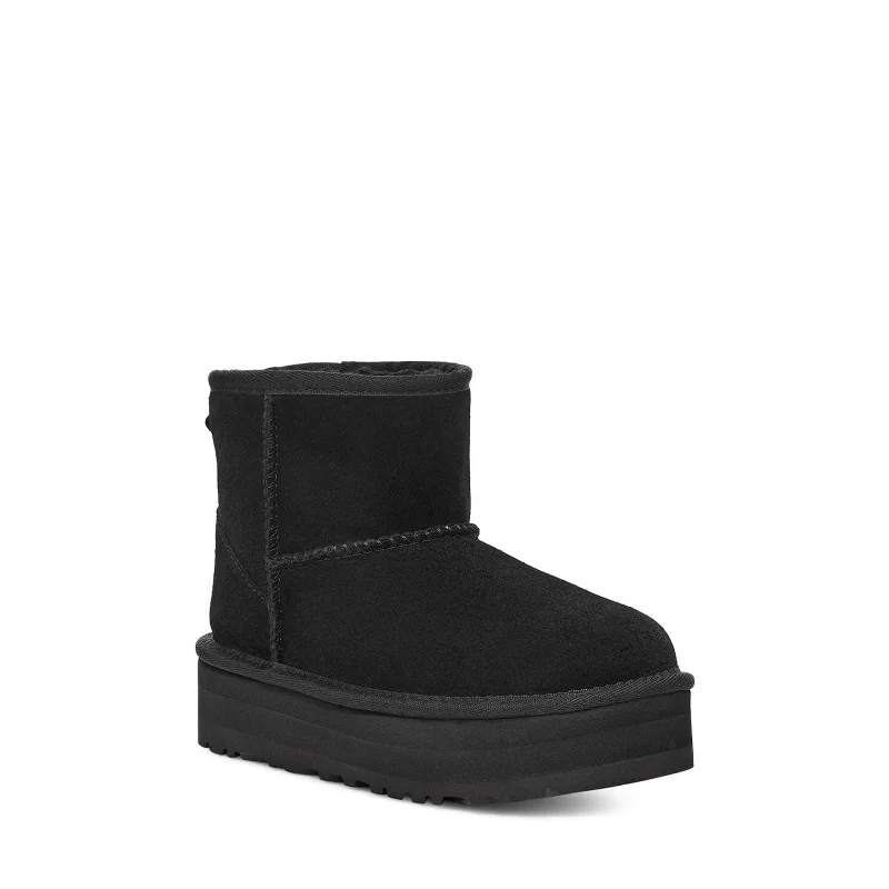 fashionable boots with comfortable fit-UGG Unisex-Child Classic Mini Platform Boot, Black Little Kid