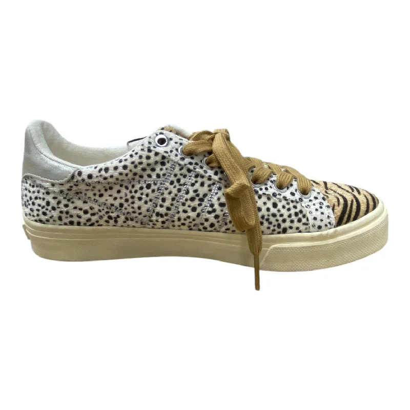 soft athletic shoes ease-Shoes Sneakers By Gola In Animal Print, Size: 8