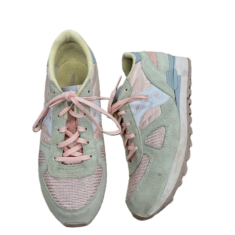 designer athletic shoes sale-Shoes Sneakers By Saucony In Green & Pink, Size: 6