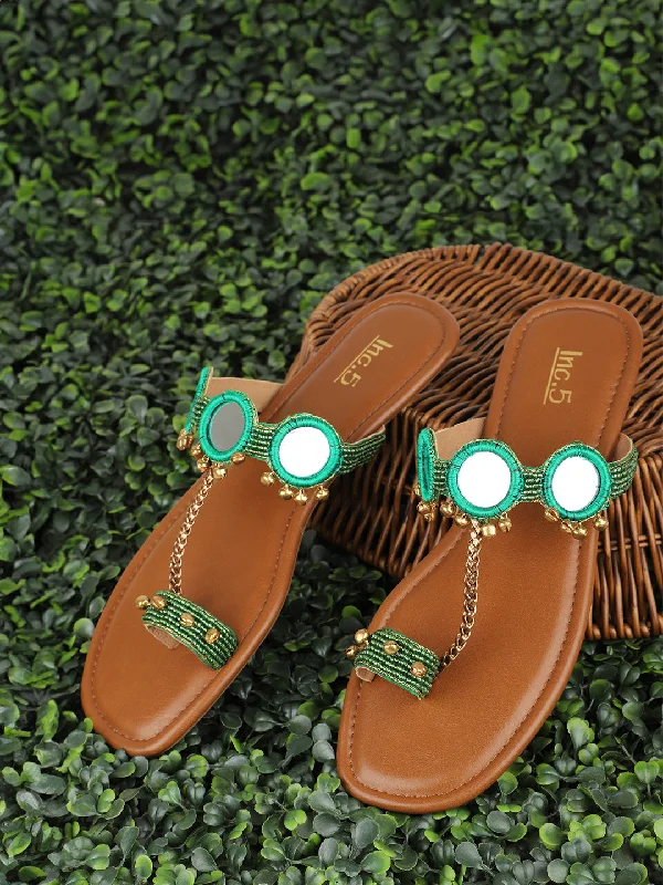 vibe flats elegant-Vegan leather flatsWomen Green & Gold-Toned Ghungroo Embellished Open Toe Flats