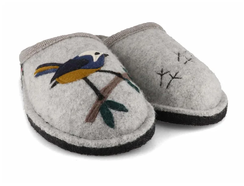 Slippers with soft soles-HAFLINGER Women Felt Slippers 'Flair Songbird', stone gray