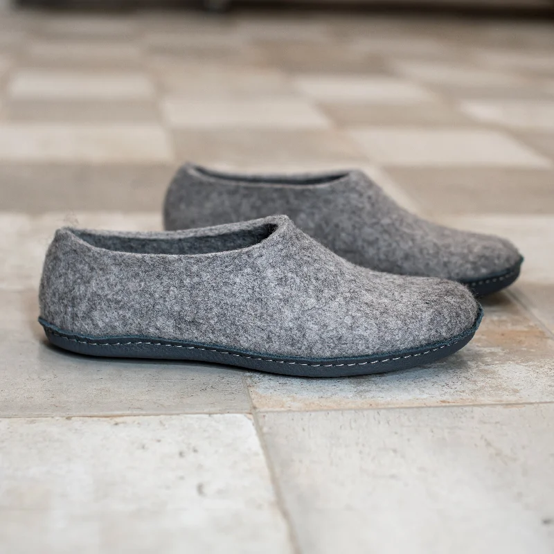 Slippers with soft soles-Men's Classic Wool Slippers - Gray