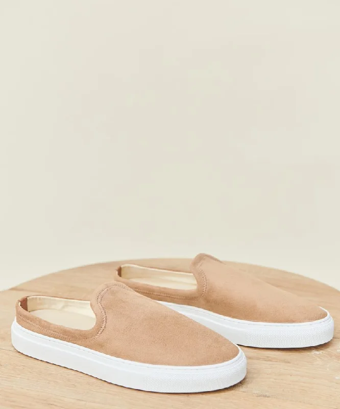 classic athletic shoes staple-Suede Slider Sneaker