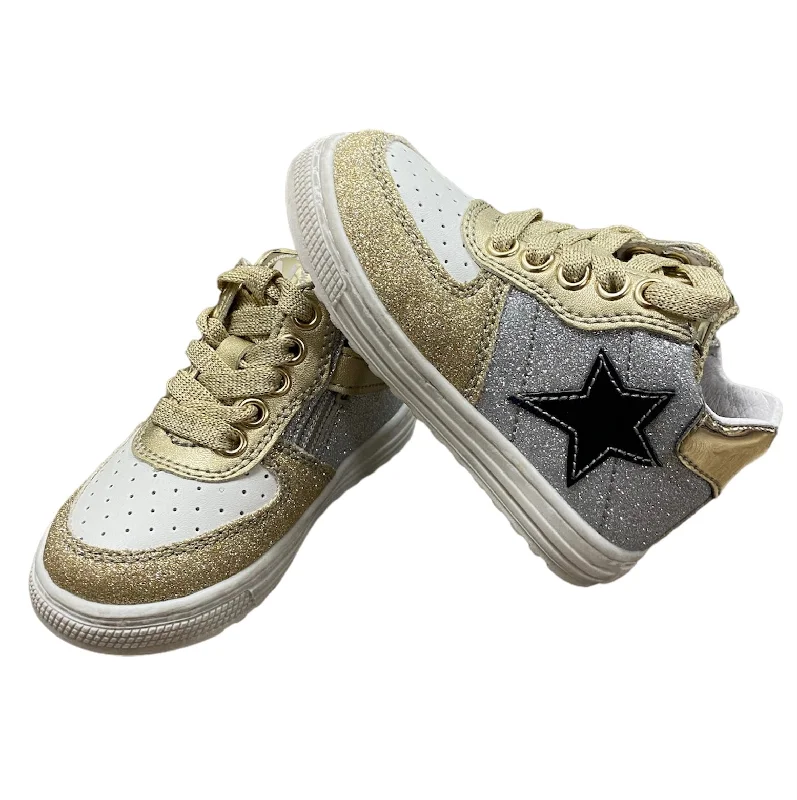 tan athletic shoes flair-Silver Platinum Glitter Sneaker